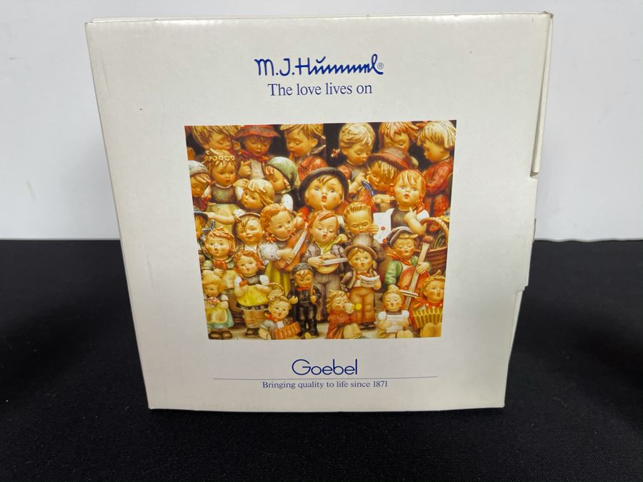 First Issue Hummel Figurine 'I'm Carefree' #633 4.75H With Original Box [Photo 9]