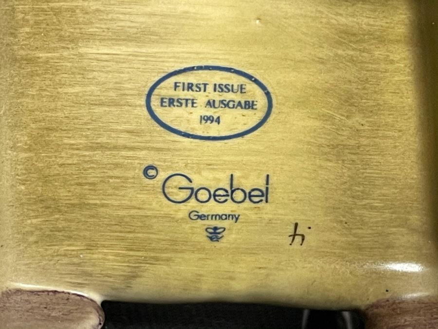 First Issue Hummel Figurine 'I'm Carefree' #633 4.75H With Original Box [Photo 7]