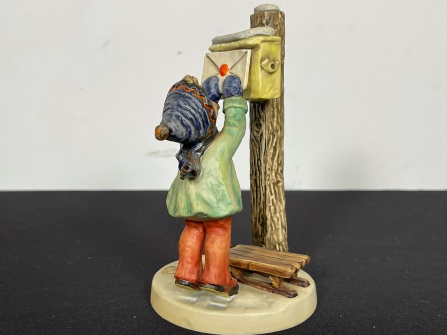 Hummel Figurine 'Letter To Santa Clause' #179 7H With Original Box [Photo 2]