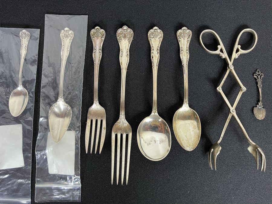 Sterling Silver Flatware And Sterling Silver Scissor Fork Tongs 245g Total Weight Of Sterling [Photo 2]