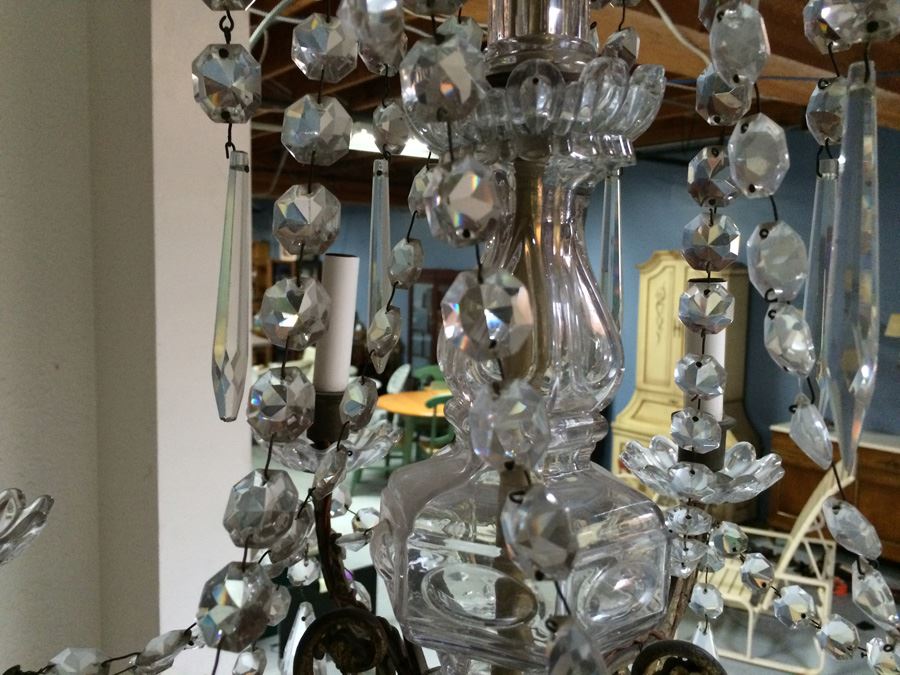 Stunning Vintage Gilded Crystal Chandelier [Photo 9]