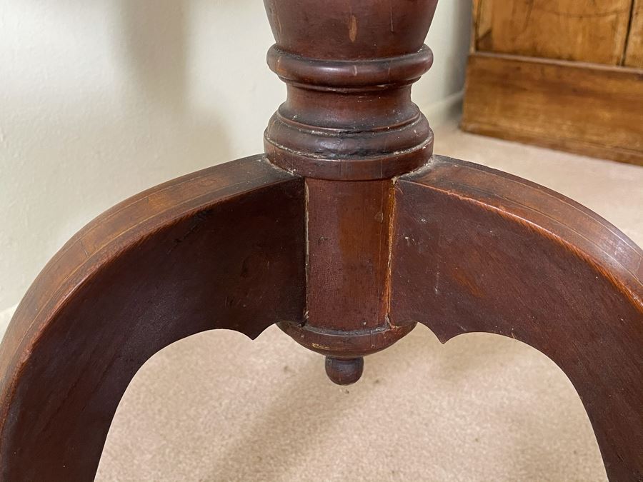 Antique Tilt Top Pedestal Table With Inlaid Shell Design (One Foot Has ...