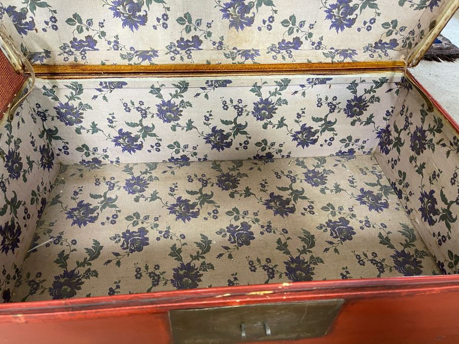 Vintage Red Asian Chest Brass Hardware Latch Is Loose And Needs Repair 30W X 19D X 19H [Photo 11]