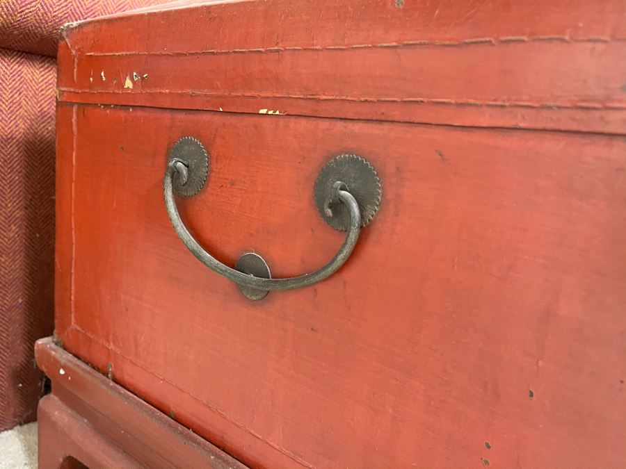 Vintage Red Asian Chest Brass Hardware Latch Is Loose And Needs Repair 30W X 19D X 19H [Photo 8]
