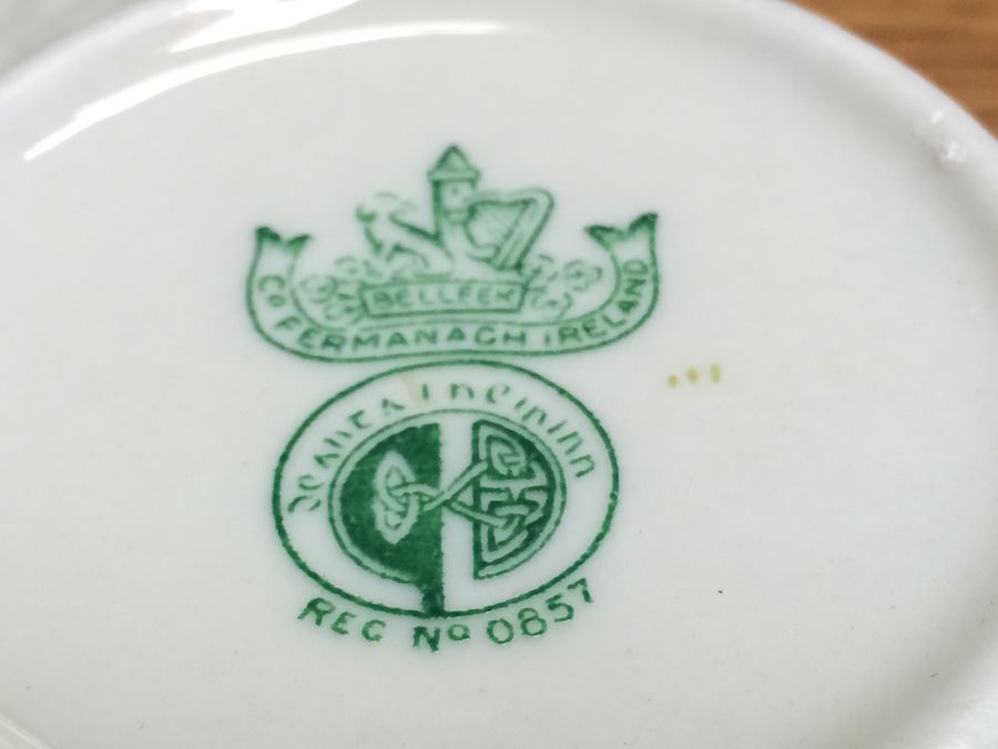 Amazing Vintage Set of Beleek Ireland Shamrock China Teapot, Tea Cups, Saucers, Creamer, Sugar, Vase, & Plates [Photo 27]