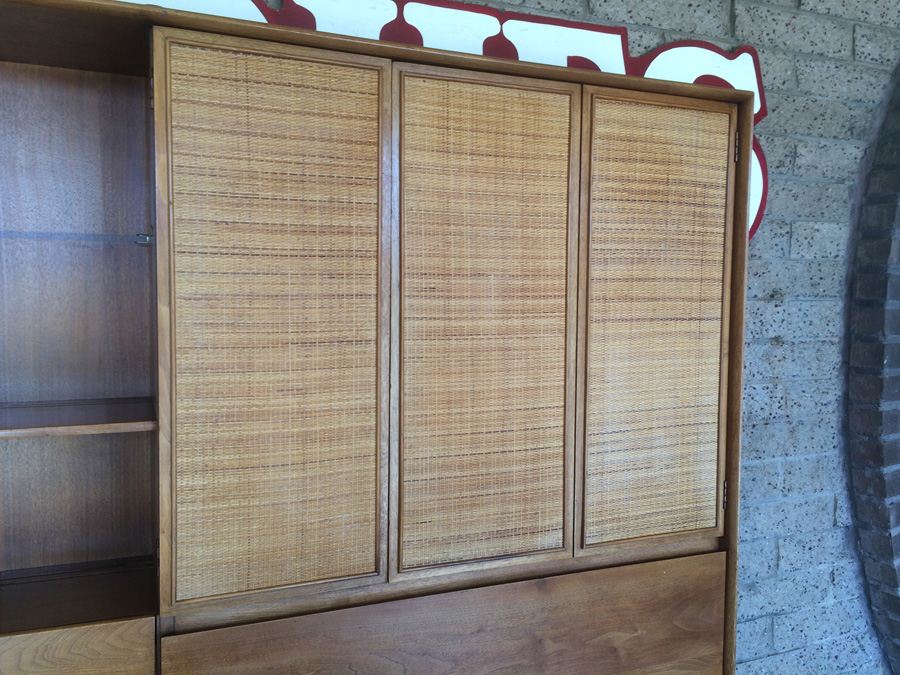 Drexel Mid Century Modern Credenza & Hutch [Photo 6]