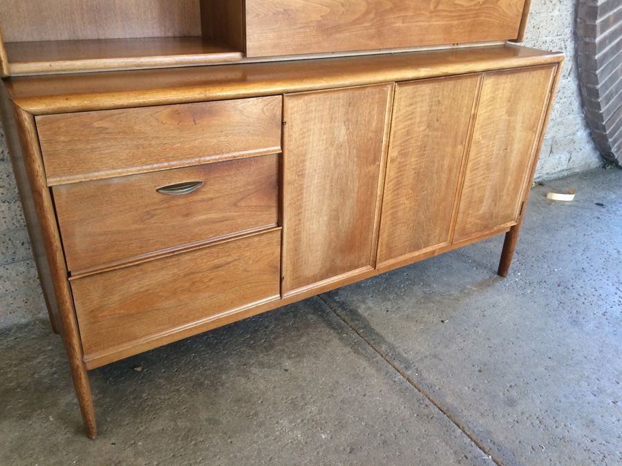 Drexel Mid Century Modern Credenza & Hutch [Photo 2]