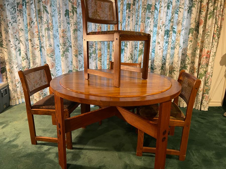 Lou Hodges For California Design Group Handcrafted Butcher Block Top Round Oak Table With Four Chairs 49W X 29H [Photo 4]