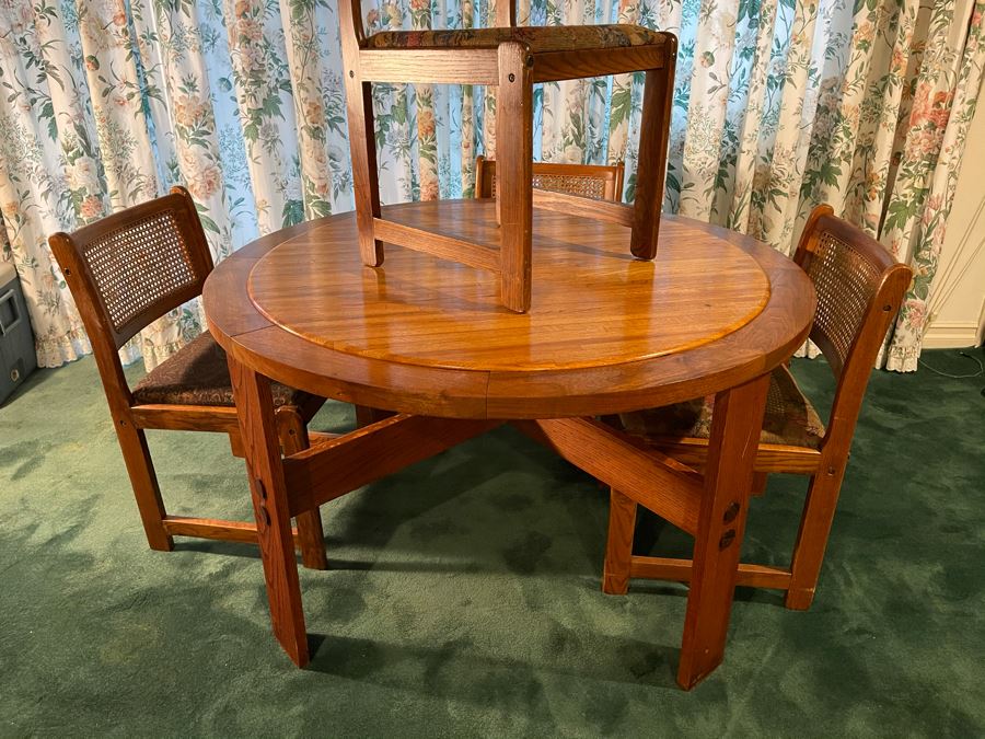 Lou Hodges For California Design Group Handcrafted Butcher Block Top Round Oak Table With Four Chairs 49W X 29H [Photo 3]