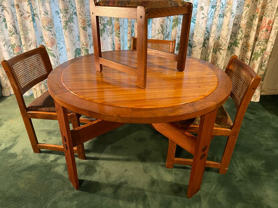 Lou Hodges For California Design Group Handcrafted Butcher Block Top Round Oak Table With Four Chairs 49W X 29H [Photo 1]