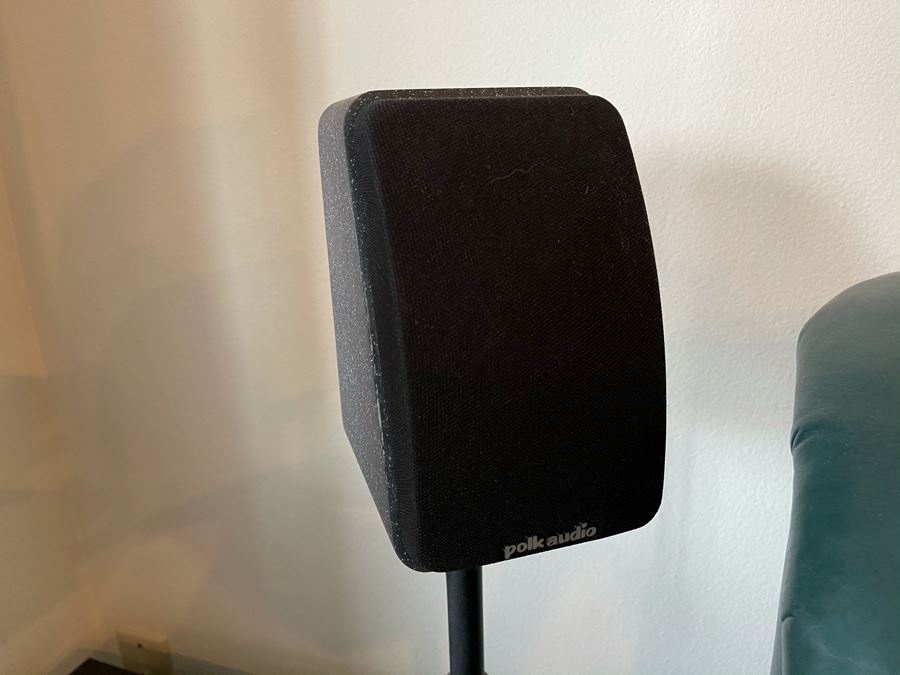 Polk Audio RM Series 6-Piece Home Theater Speaker System With 2 Metal Speaker Stands [Photo 9]