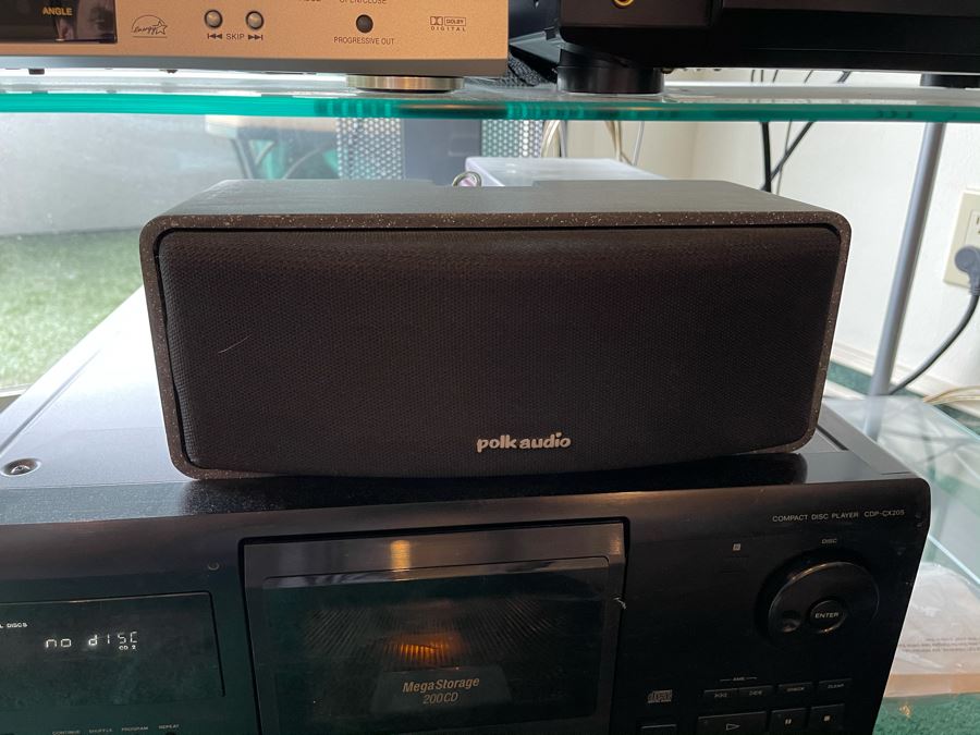 Polk Audio RM Series 6-Piece Home Theater Speaker System With 2 Metal Speaker Stands [Photo 2]