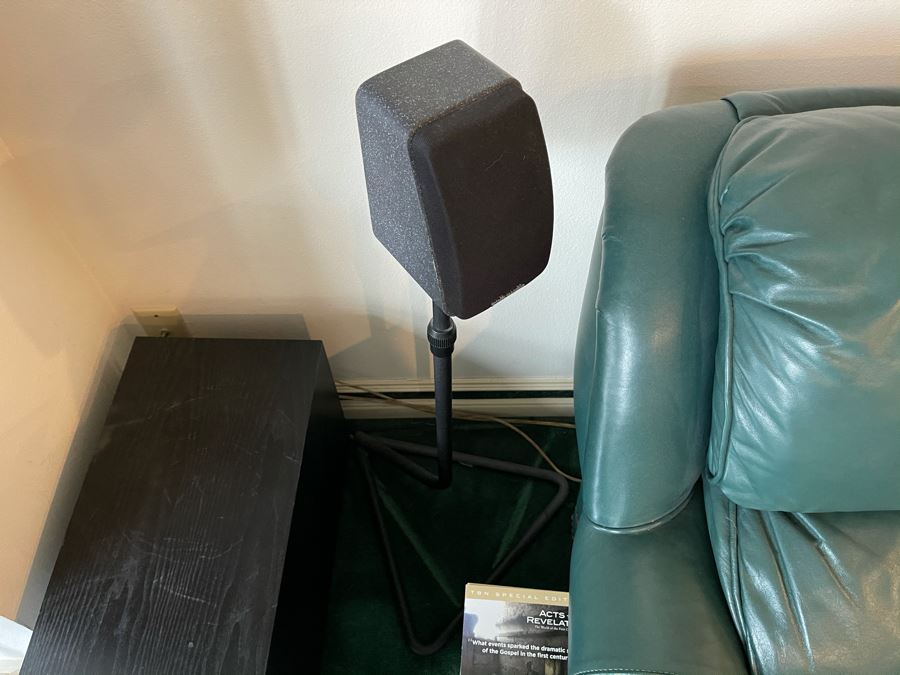 Polk Audio RM Series 6-Piece Home Theater Speaker System With 2 Metal Speaker Stands [Photo 8]