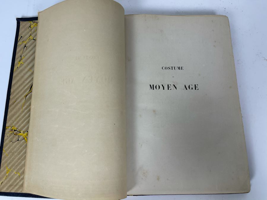 Antique 1847 First Volume Book: Costume Du Moyen Age: D'Apres Les Manuscripts Bruxelles With Color Plates 7 X 11 - See Photos [Photo 8]