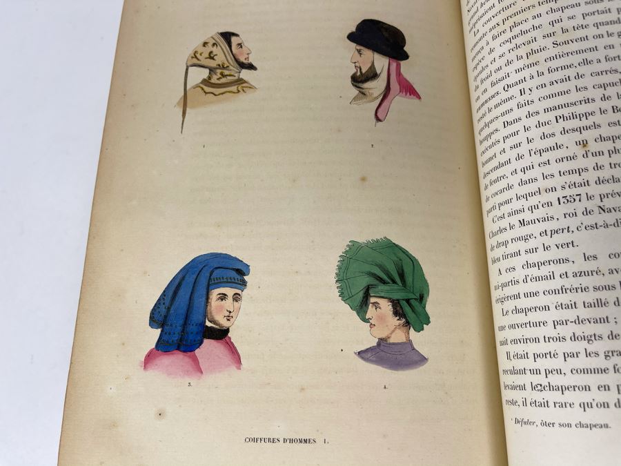 Antique 1847 First Volume Book: Costume Du Moyen Age: D'Apres Les Manuscripts Bruxelles With Color Plates 7 X 11 - See Photos [Photo 27]