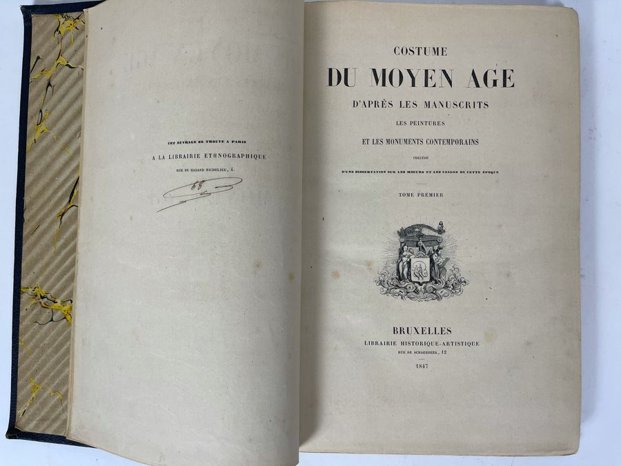 Antique 1847 First Volume Book: Costume Du Moyen Age: D'Apres Les Manuscripts Bruxelles With Color Plates 7 X 11 - See Photos [Photo 9]