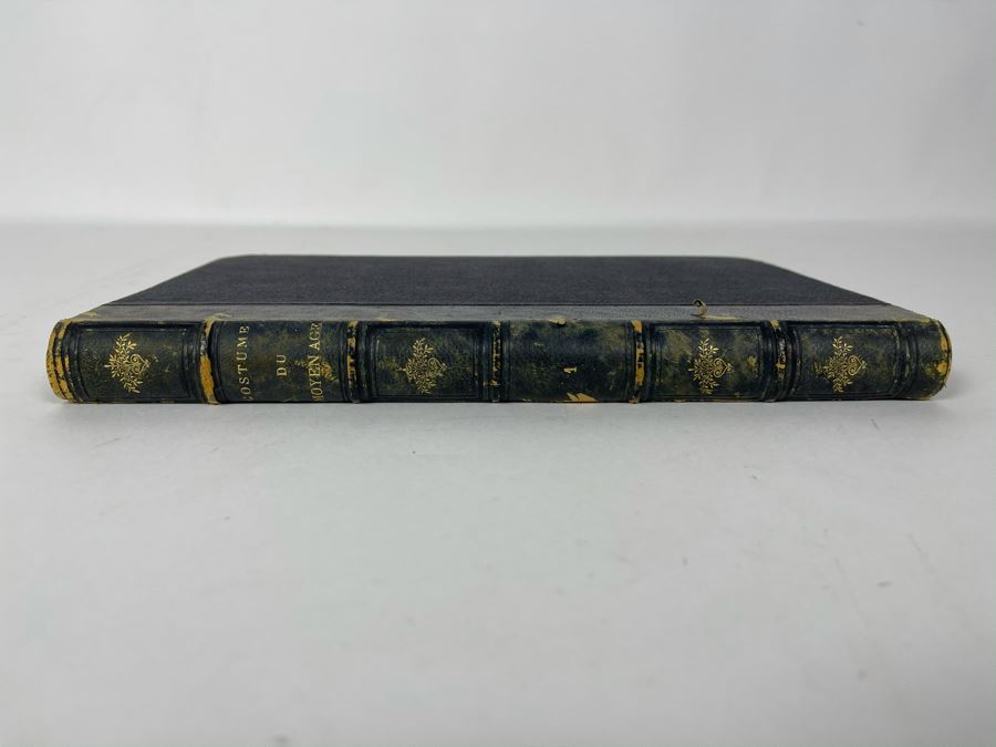 Antique 1847 First Volume Book: Costume Du Moyen Age: D'Apres Les Manuscripts Bruxelles With Color Plates 7 X 11 - See Photos [Photo 2]