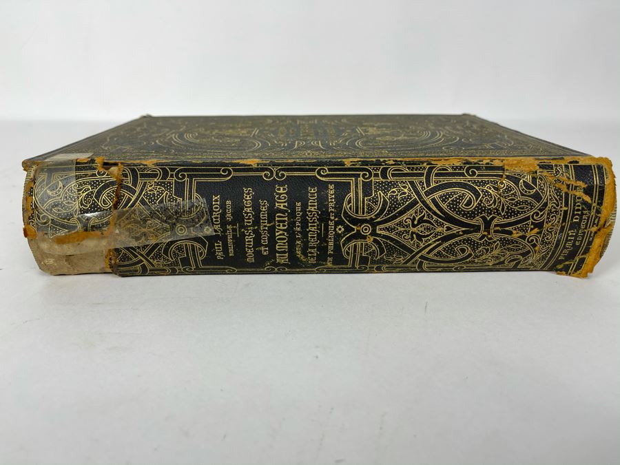 Antique 1871 French Paris Book Moeurs, Usages Et Costumes Au Moyen Age La Renaissance Par Paul Lacroix With Beautiful Color Chromolithographic Plates (15 Color Plates / Plus Lots Of Engravings) 8 X 11 - See Photos [Photo 2]