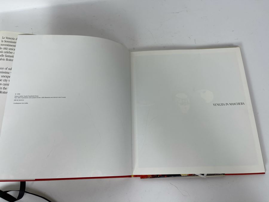 Venetian Italian Masks And Book: Venezia In Maschera [Photo 10]