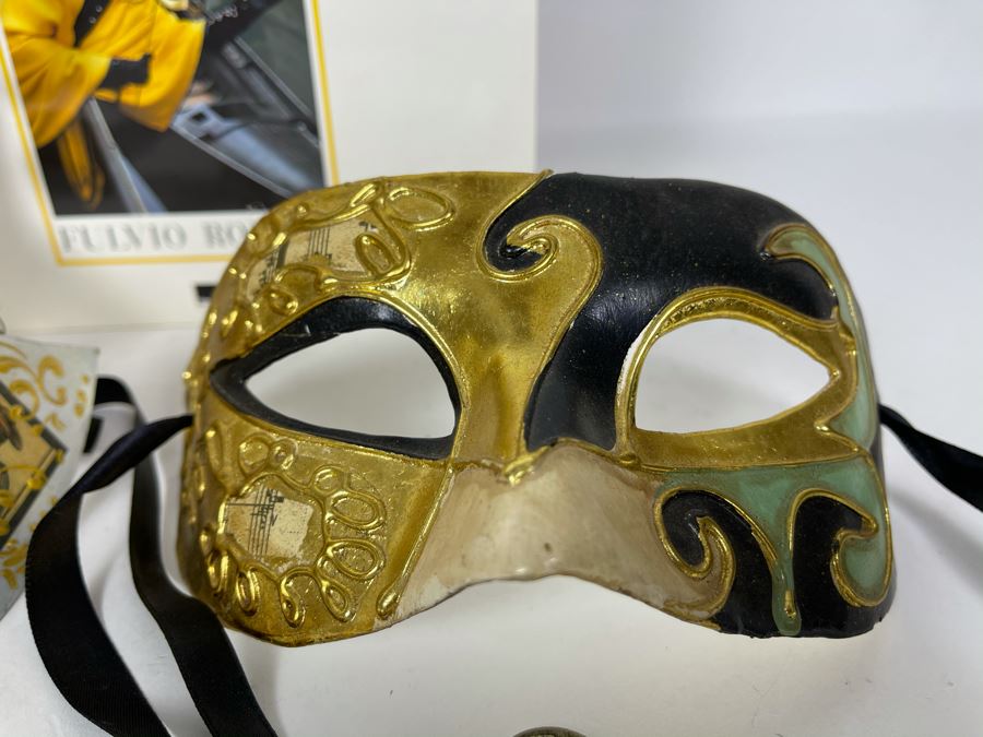 Venetian Italian Masks And Book: Venezia In Maschera [Photo 4]