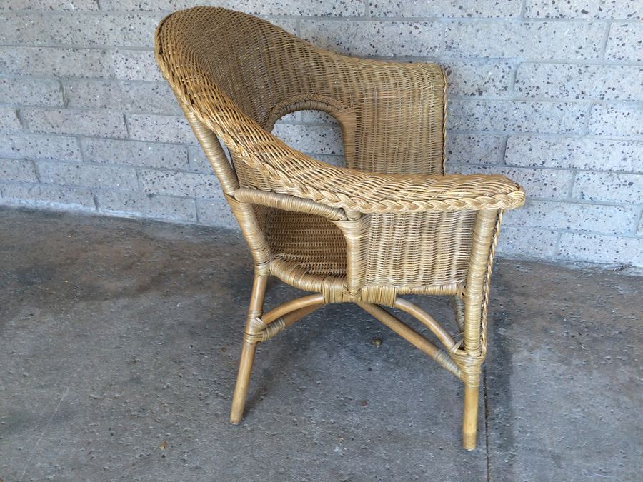 Light Brown Wicker Chair [Photo 5]