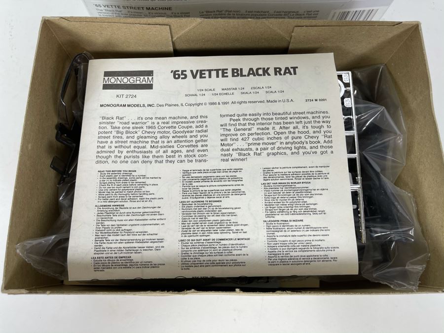 Monogram 1965 Vette Street Machine Car Model 1991 [Photo 7]
