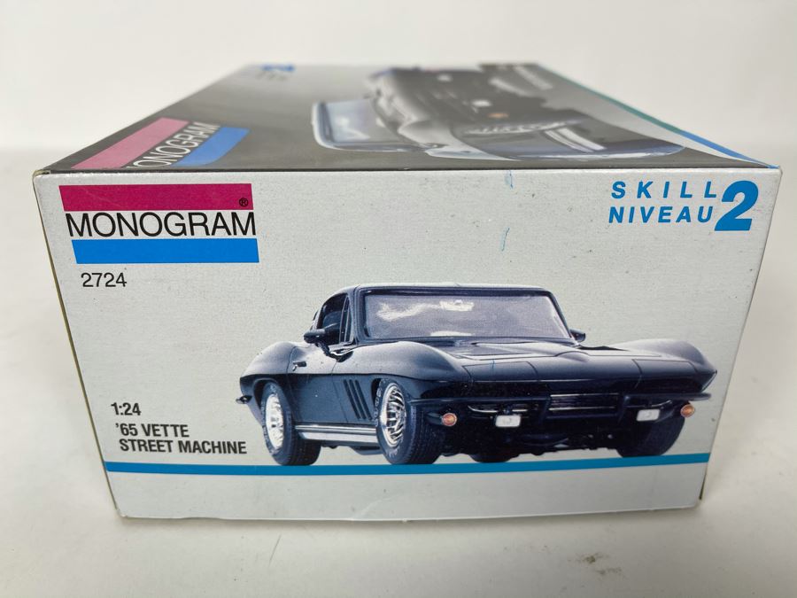 Monogram 1965 Vette Street Machine Car Model 1991 [Photo 3]