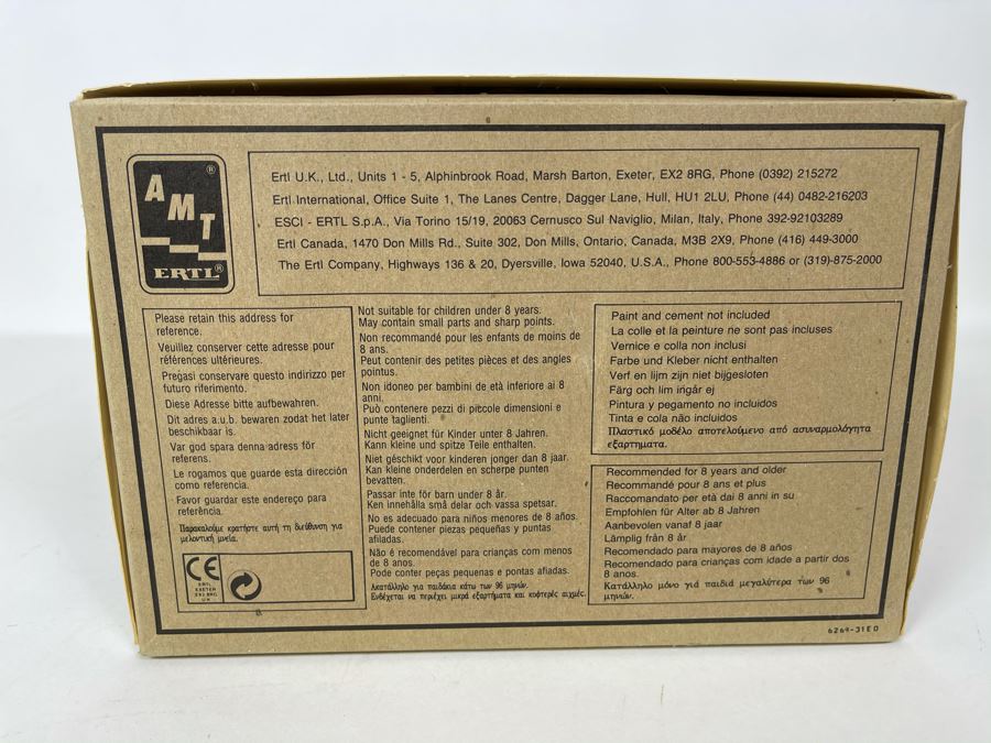 AMT Ertl 1967 Chevrolet Chevelle SS396 Car Model Kit 1990 [Photo 7]