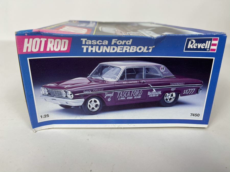 Revell Hot Rod Tasca Ford Thunderbolt Car Model Kit 1990 [Photo 7]
