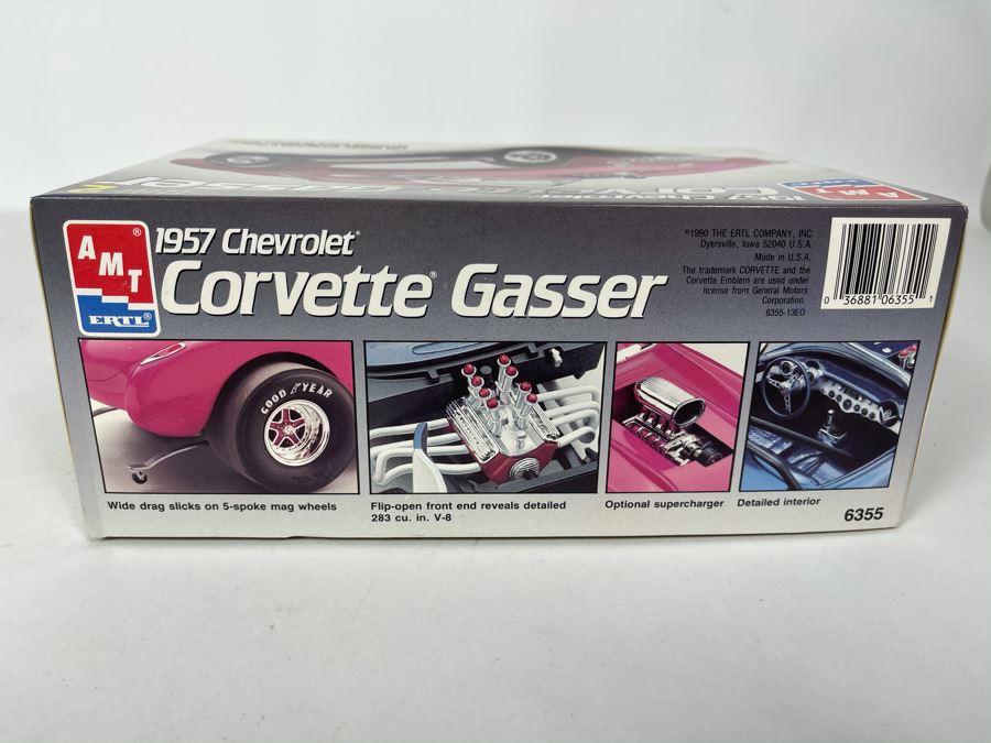 AMT Ertl 1957 Chevrolet Corvette Gasser Car Model Kit 1990 [Photo 4]