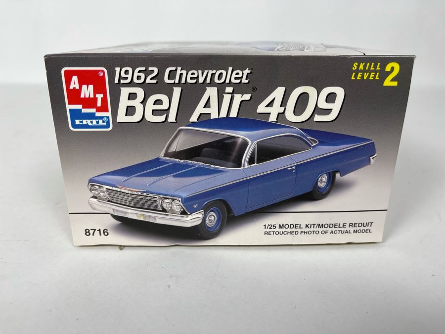 AMT Ertl 1962 Chevrolet Bel Air 409 Car Model Kit 1993 [Photo 6]