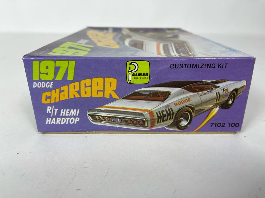 Palmer 1971 Dodge Charger R/T Hemi Hardtop Car Model Kit [Photo 5]