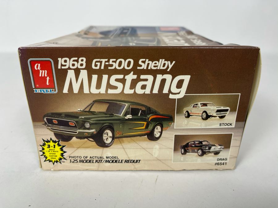 AMT Ertl 1968 GT-500 Shelby Mustang Car Model Kit [Photo 3]