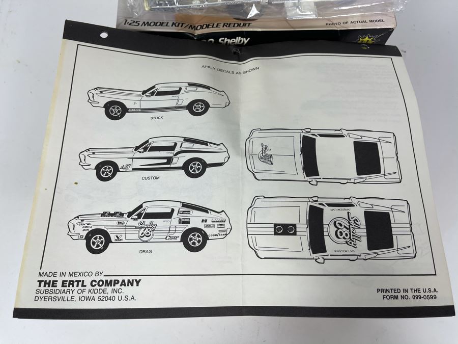 AMT Ertl 1968 GT-500 Shelby Mustang Car Model Kit [Photo 9]