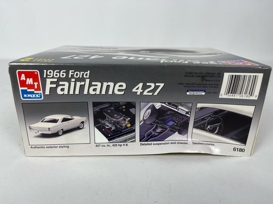 AMT Ertl 1966 Ford Fairlane 427 Car Model Kit 1993 [Photo 4]