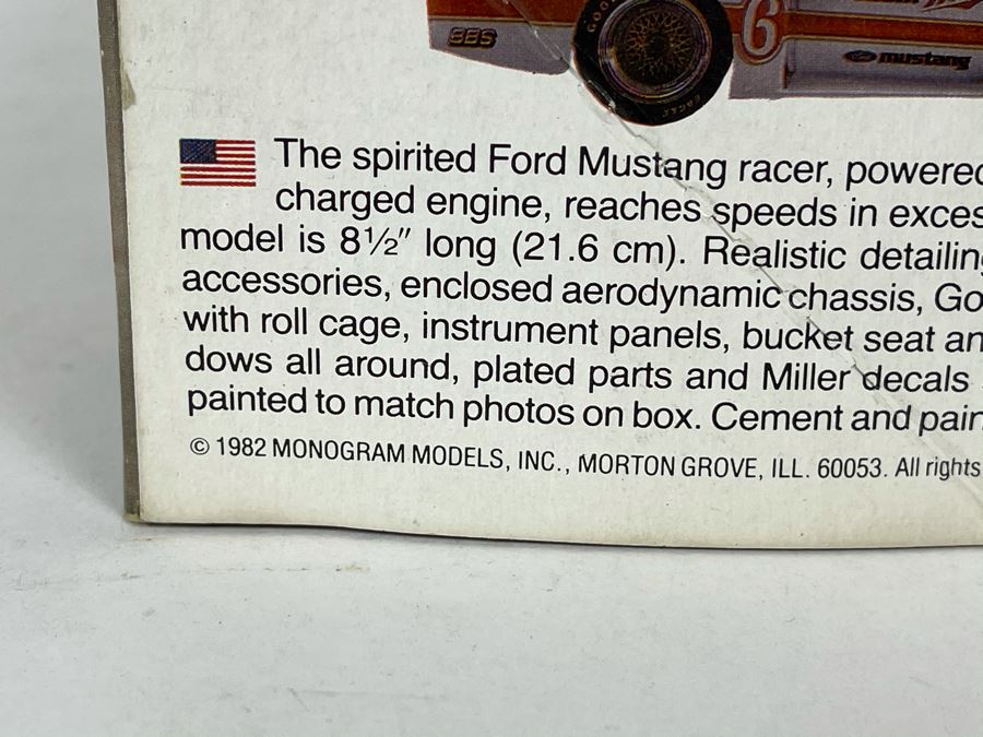 Monogram Miller Mustang IMSA Racer Car Model Kit 1982 [Photo 5]