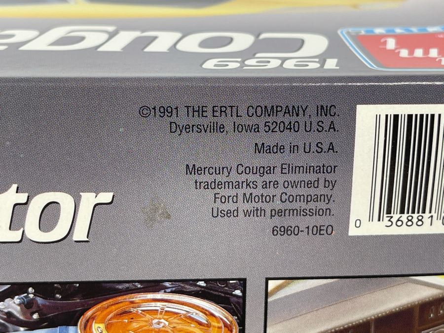 AMT Ertl 1969 Cougar Eliminator Car Model Kit 1991 [Photo 5]