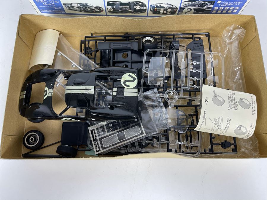 Japanese Fujimi Ford GT40 Mark II Car Model Kit 1989 - Model Partly Started [Photo 9]