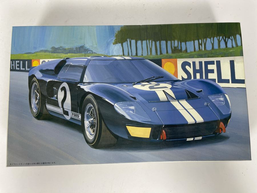 Japanese Fujimi Ford GT40 Mark II Car Model Kit 1989 - Model Partly Started [Photo 1]