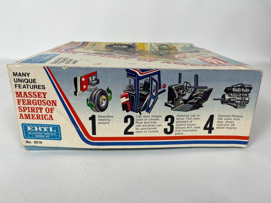 Ertl Massey Ferguson Spirit Of America Tractor Model Kit 1975 [Photo 3]
