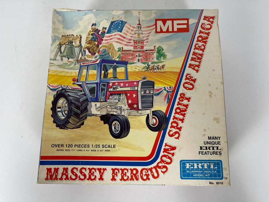 Ertl Massey Ferguson Spirit Of America Tractor Model Kit 1975