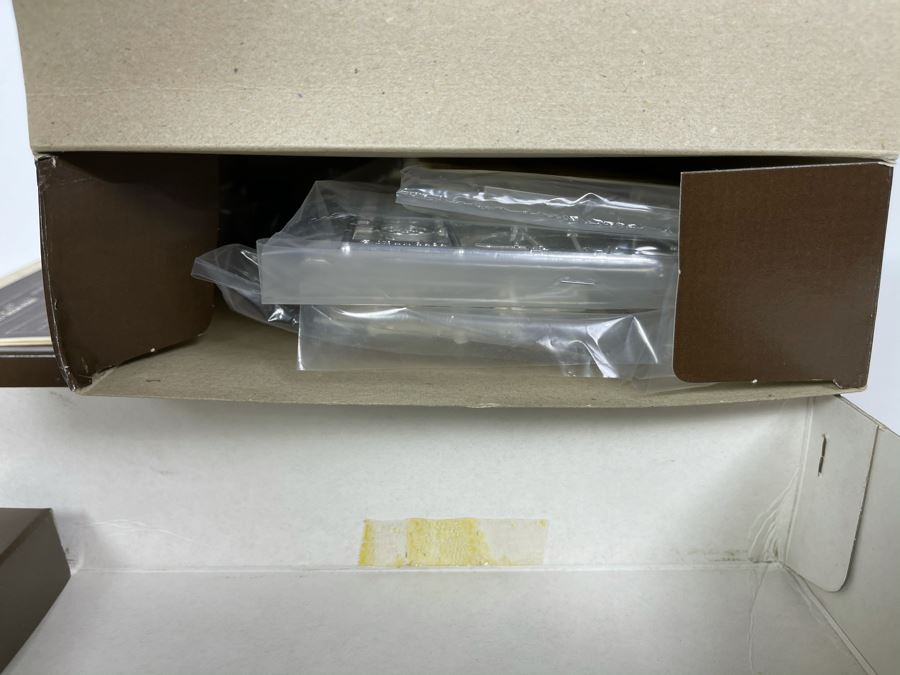 Japanese Union Model Co The Memorial Collections Ford GT Mark IV Car Model Kit [Photo 11]