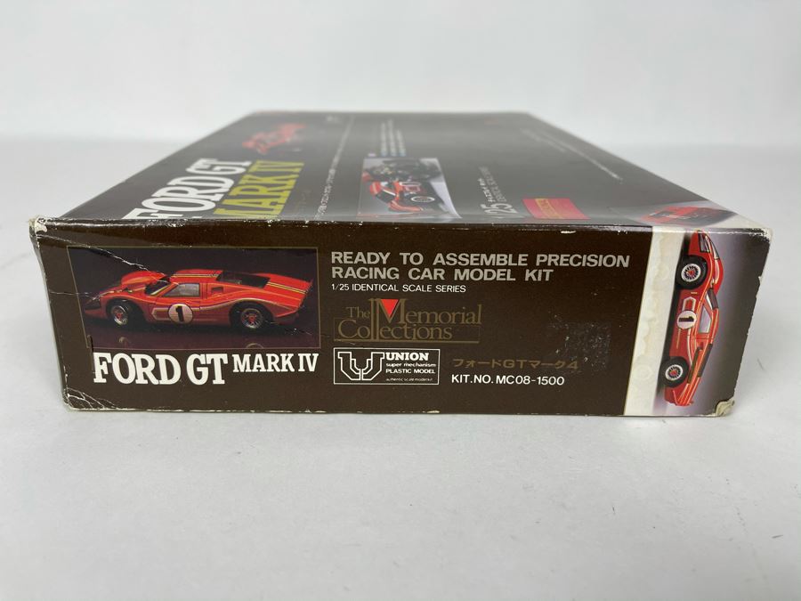 Japanese Union Model Co The Memorial Collections Ford GT Mark IV Car Model Kit [Photo 8]