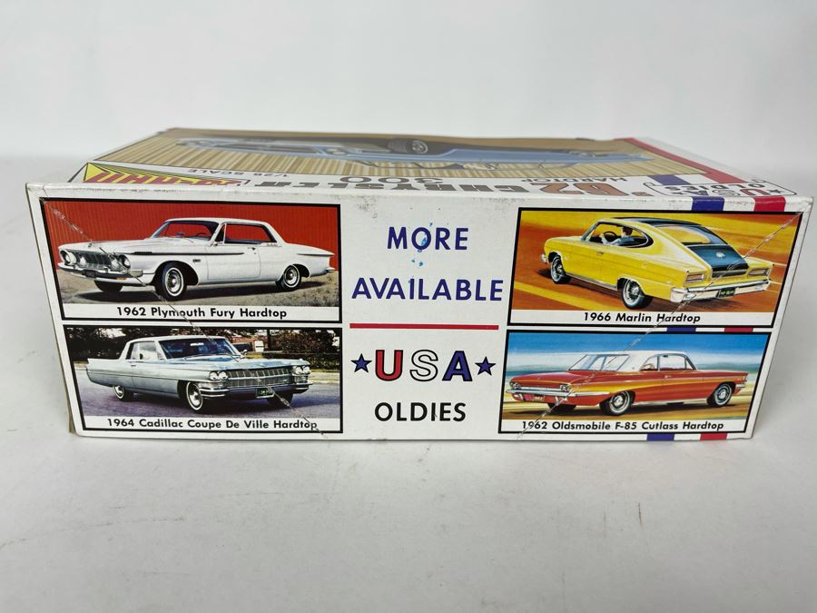Jo-Han 1962 Chrysler 300 Hardtop Car Model Kit [Photo 4]