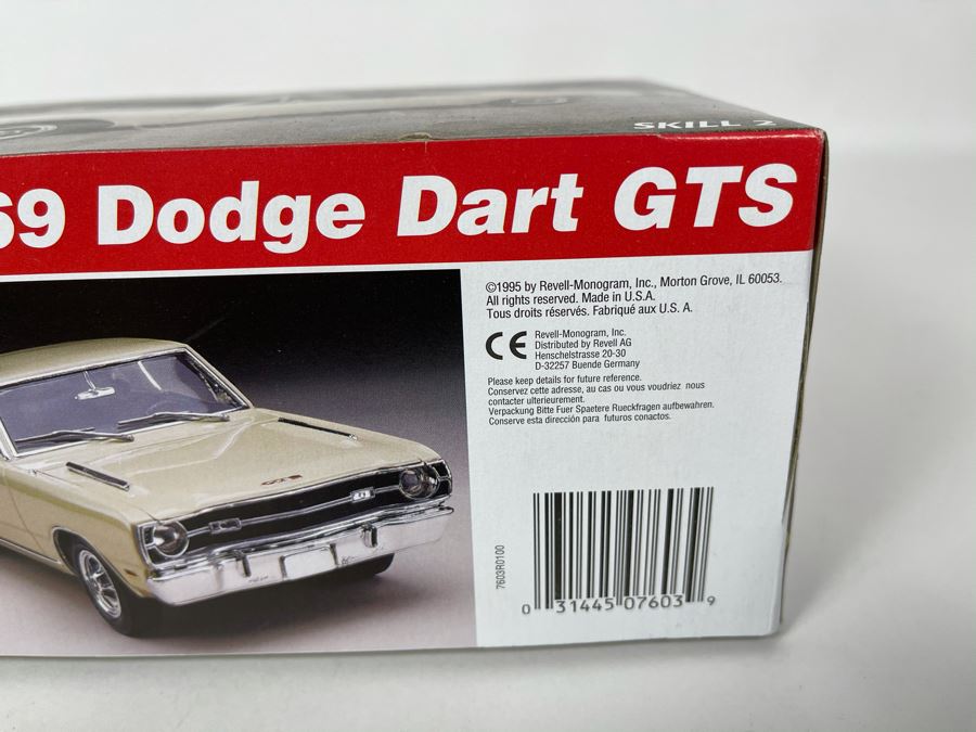 Revell 1969 Dodge Dart GTS 1995 [Photo 3]