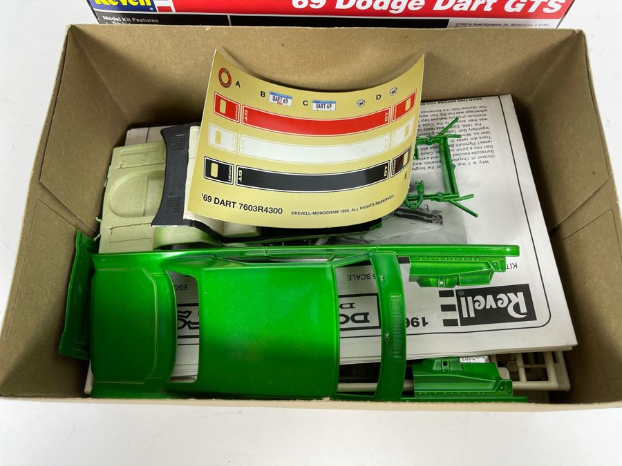 Revell 1969 Dodge Dart GTS 1995 [Photo 7]