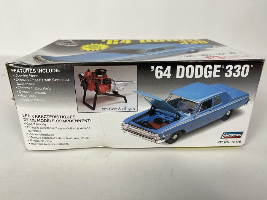Lindberg 1964 Dodge 300 Car Model Kit 1997 [Photo 2]