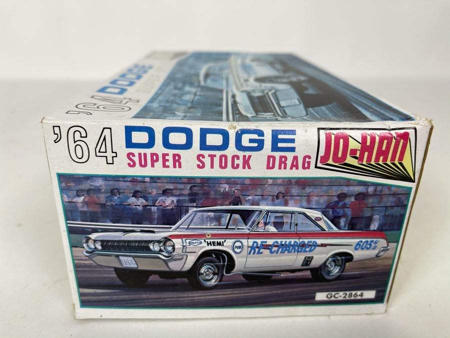 Jo-Han 1964 Dodge Super Stock Car Model Kit [Photo 3]