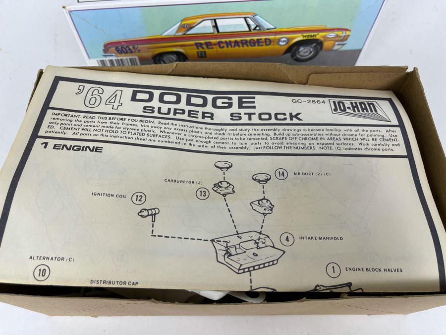 Jo-Han 1964 Dodge Super Stock Car Model Kit [Photo 6]
