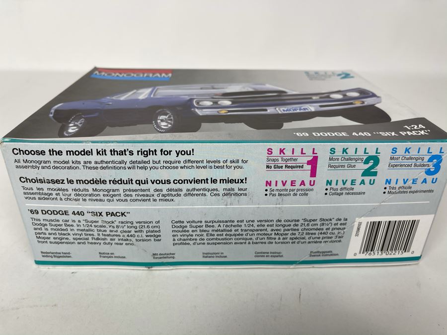 Monogram 1969 Dodge 440 'Six Pack' Car Model Kit 1991 [Photo 2]